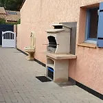 Dom wakacyjny Mes Maisons A La Pinede